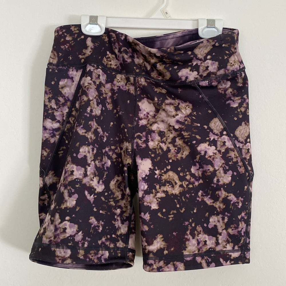 Title Nine Reversible bike short small